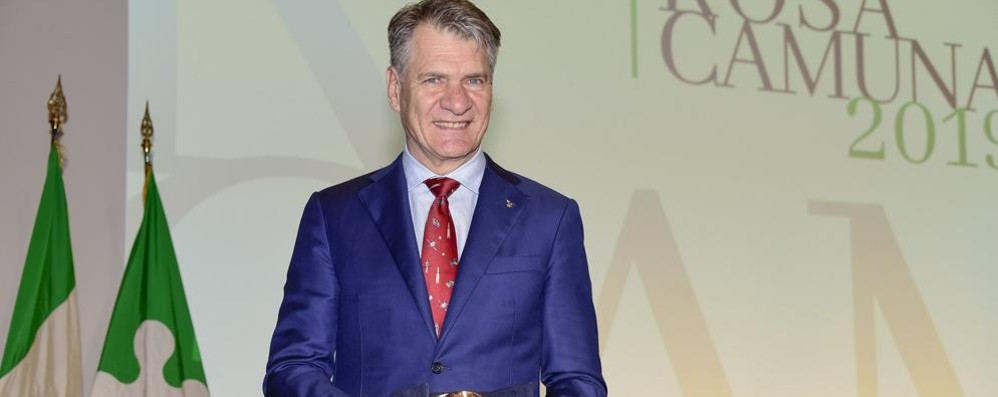 Verano Brianza Monza Regione Lombardia Premio Rosa Camuna Paolo Nespoli