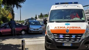 Carate Brianza incidente stradale via Donizzetti