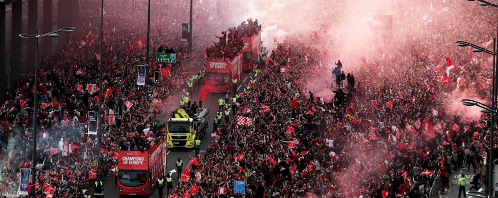 I festeggiamenti per i giocatori del Liverpool dopo la vittoria della Champions League