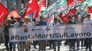 Monza Manifestazione sindacale contro gli infortuni sul lavoro