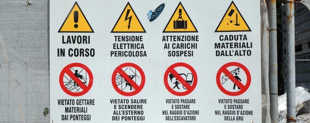 Como cantiere Paratie lungolago, sicurezza sul lavoro Como cantiere Paratie lungolago, sicurezza sul lavoro