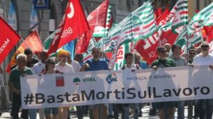 Monza Manifestazione sindacale contro gli infortuni sul lavoro