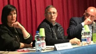 Maria Fiorito e Pietro Zanantoni al Faccia a faccia del Cittadino . In mezzo Cristian Iucolino dei 5 Stelle, ora fuori dai giochi per il posto da sindaco