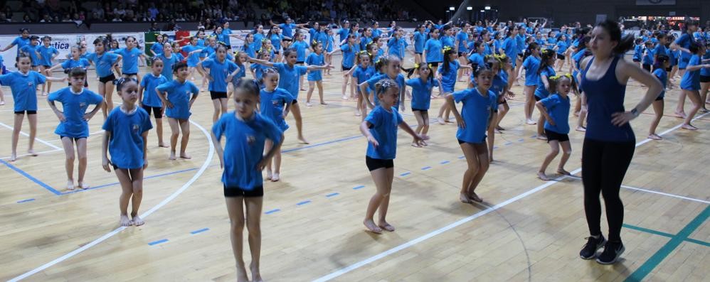 Un momento del saggio della Salus Ginnastica