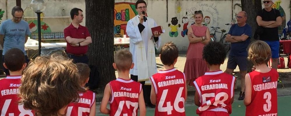 Basket Monza domenica benedizione nuovo campo Gerardiana - foto da Facebook