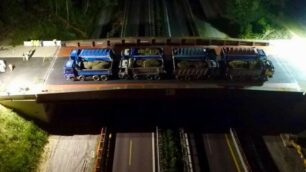 Le prove di carico al ponte di Annone sulla Valassina