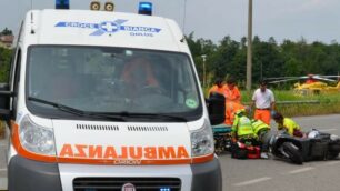 I soccorsi in via Mosè Bianchi a Carate