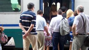 Un’altra mattina da incubo per i pendolari brianzoli: ritardi e cancellazioni