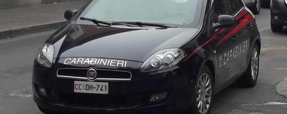 Un’auto dei carabinieri