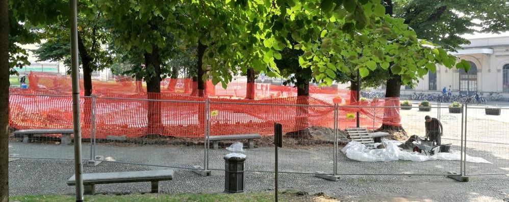 Monza lavori piazzale stazione via Arosio