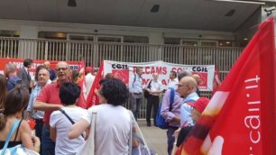 Il presidio davanti alla Regione