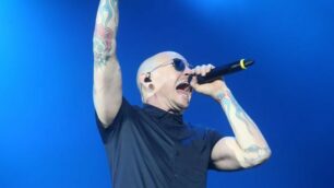 Monza I Days: Chester Bennington e i Linkin Park protagonisti della terza serata di concerti, nel 2017, con un live memorabile al parco di fronte a 80mila persone