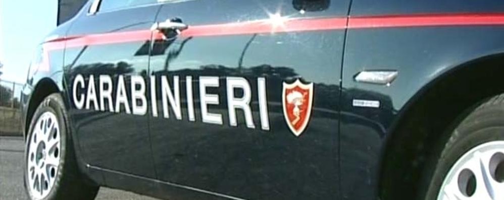 Un’auto dei carabinieri