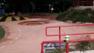 Il parco inclusivo di via Galli con la nuova illuminazione