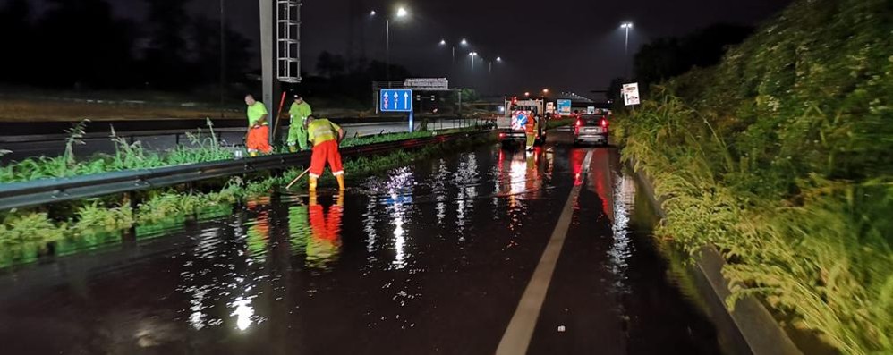 Lo svincolo allagata in Valassina