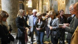 Turisti nel Duomo di Monza