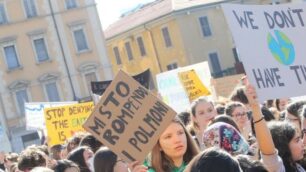 Monza Manifestazione degli studenti per il clima per Friday for future