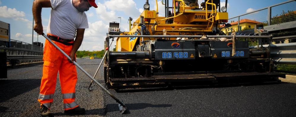 Cantiere lavori asfaltatura