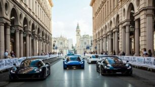 L’ultima sfilata per le vie dei Torino del Salone dell’auto