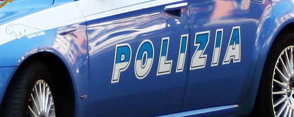 Una pattuglia della polizia di stato
