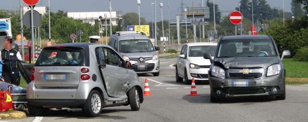 Giussano incidente via Gibbina