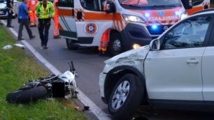 Lentate sul Seveso incidente auto moto via per Figino