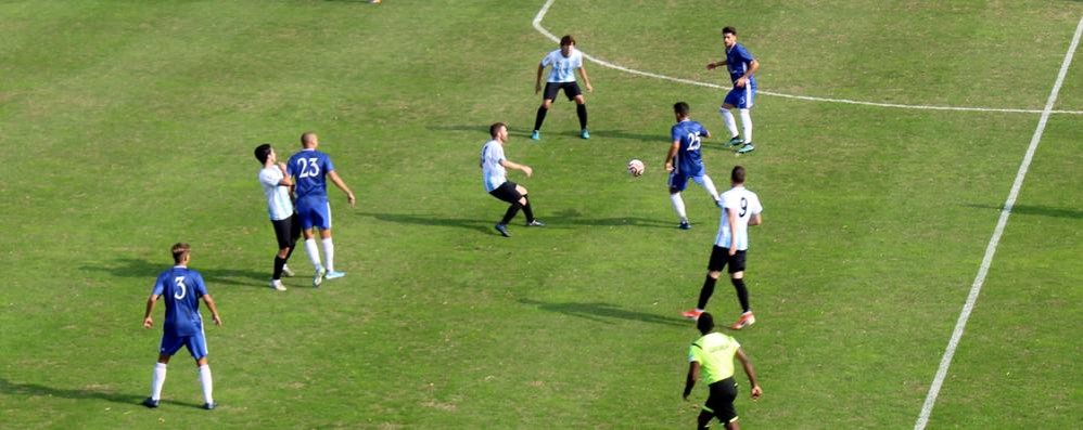 Calcio, Seregno - Fortunato in azione