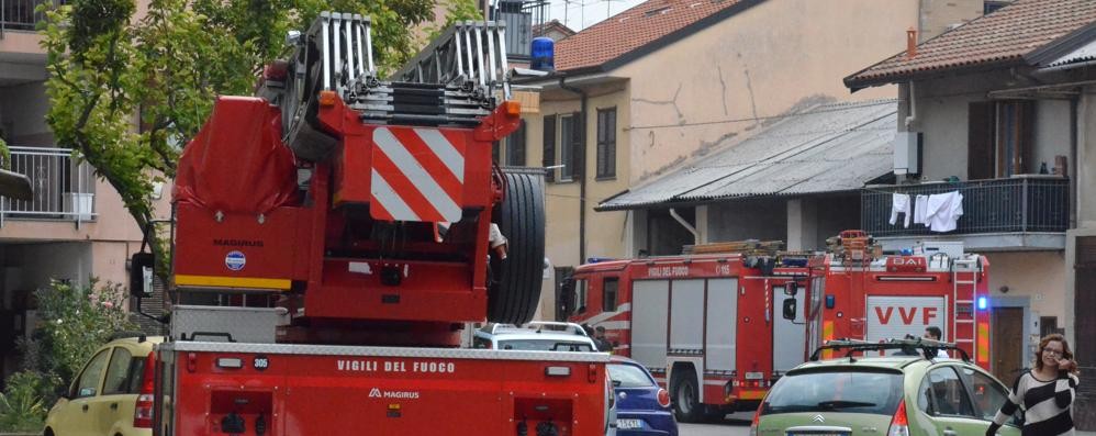 Principio d'incendio in un ristorante di Cesano Maderno. Sul posto tre mezzi dei vigili del fuoco.
