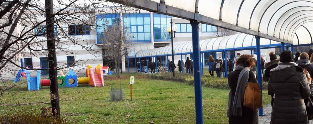 L’ingresso della scuola materna “Calastri” di Cesano Maderno