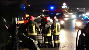 Incidente sulla Statale 36: 25enne grave al san Gerardo. In azione oltre al 118 anche i vigili del fuoco