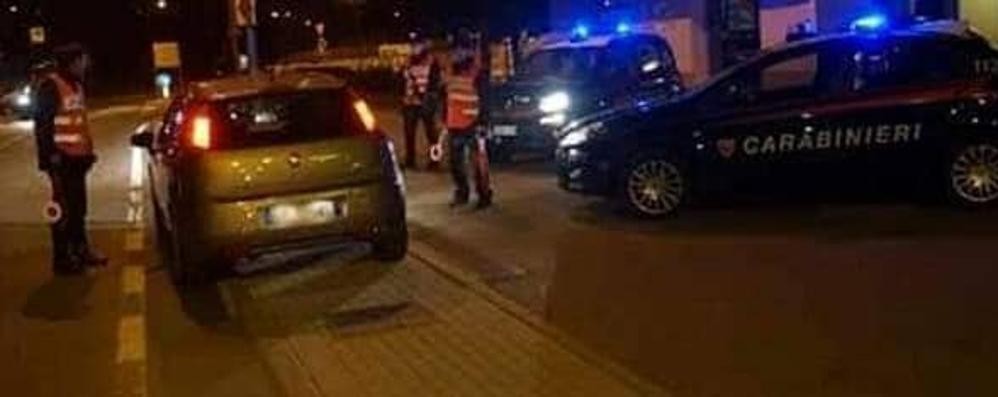 Un controllo notturno dei carabinieri, nella zona di via Giotto i residenti segnalano gare notturne di auto