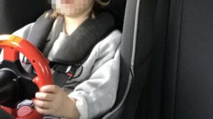 bambini sicurezza auto