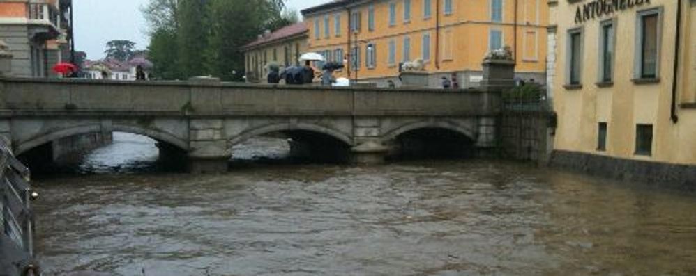 Monza Lambro pioggia