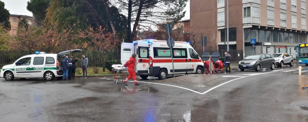 Cesano Maderno: donna investita in via Nazionale dei Giovi