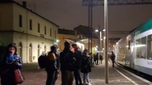 Il Besanino fermo alla stazione di Monza Sobborghi