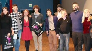 Alberto Baroni, 33 di Brescia , a dx del sindaco Barbara Magni, vincitore finale del Brianza film Corto festiva