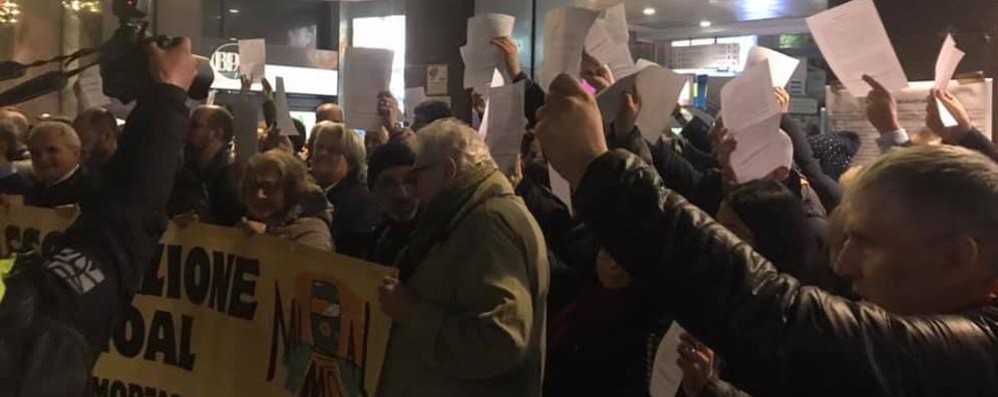 La manifestazione a Milano Cadorna