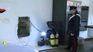 Senago il ritrovamento del cadavere murato