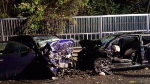 Usmate Velate tangenziale incidente stradale mortale ferito codice rosso fuori pericolo di vita 21 anni di Arcore