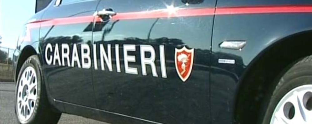 Un’auto dei carabinieri