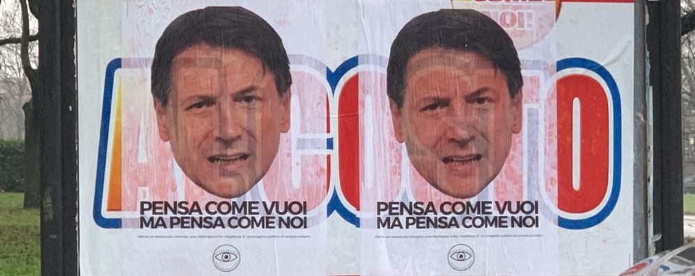 Monza manifesti Conte Ministero della Verità