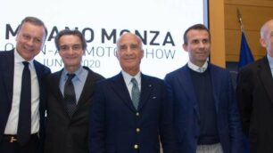 I protagonisti della conferenza stampa: da sinistra il sindaco di Monza Dario Allevi, il presidente della Lombardia Attilio Fontana, il presidente di Aci Sticchi Damiani, il patron del Motor show Andrea Levy e Andrea Cardinali, direttore generale di Unrae