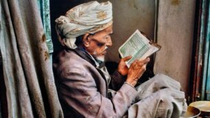 Monza Steve McCurry Leggere Yemen 1997