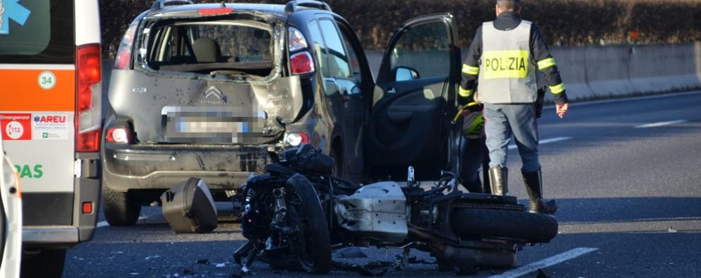 Statale 36 incidente moto-auto Lissone nord 5 gennaio 2020