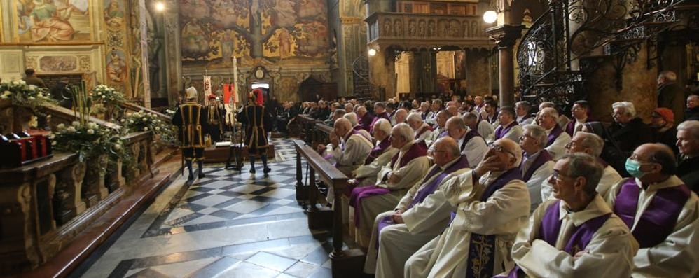 Monza: i funerali di don Dino Gariboldi, arciprete emerito, in Duomo