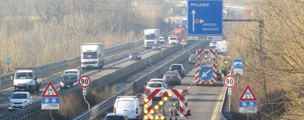 Sistemazione asfalto ss36 dir. Sud tra Capriano e Briosco