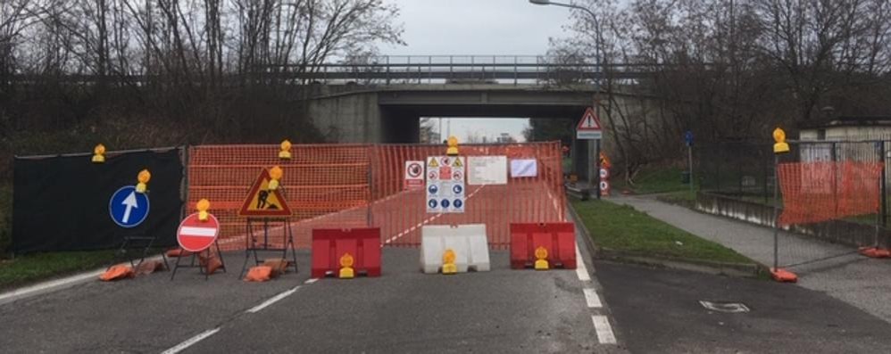 Agrate Brianza via Archimede chiusa per lavori di ripristino al ponte della Sp 13