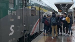 Un treno della linea Milano-Asso
