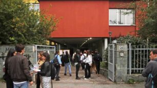 L’ingresso del liceo Frisi di Monza