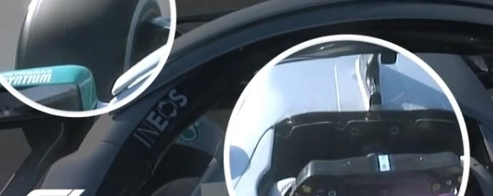 Ancora polemiche sul volante mobile della Mercedes